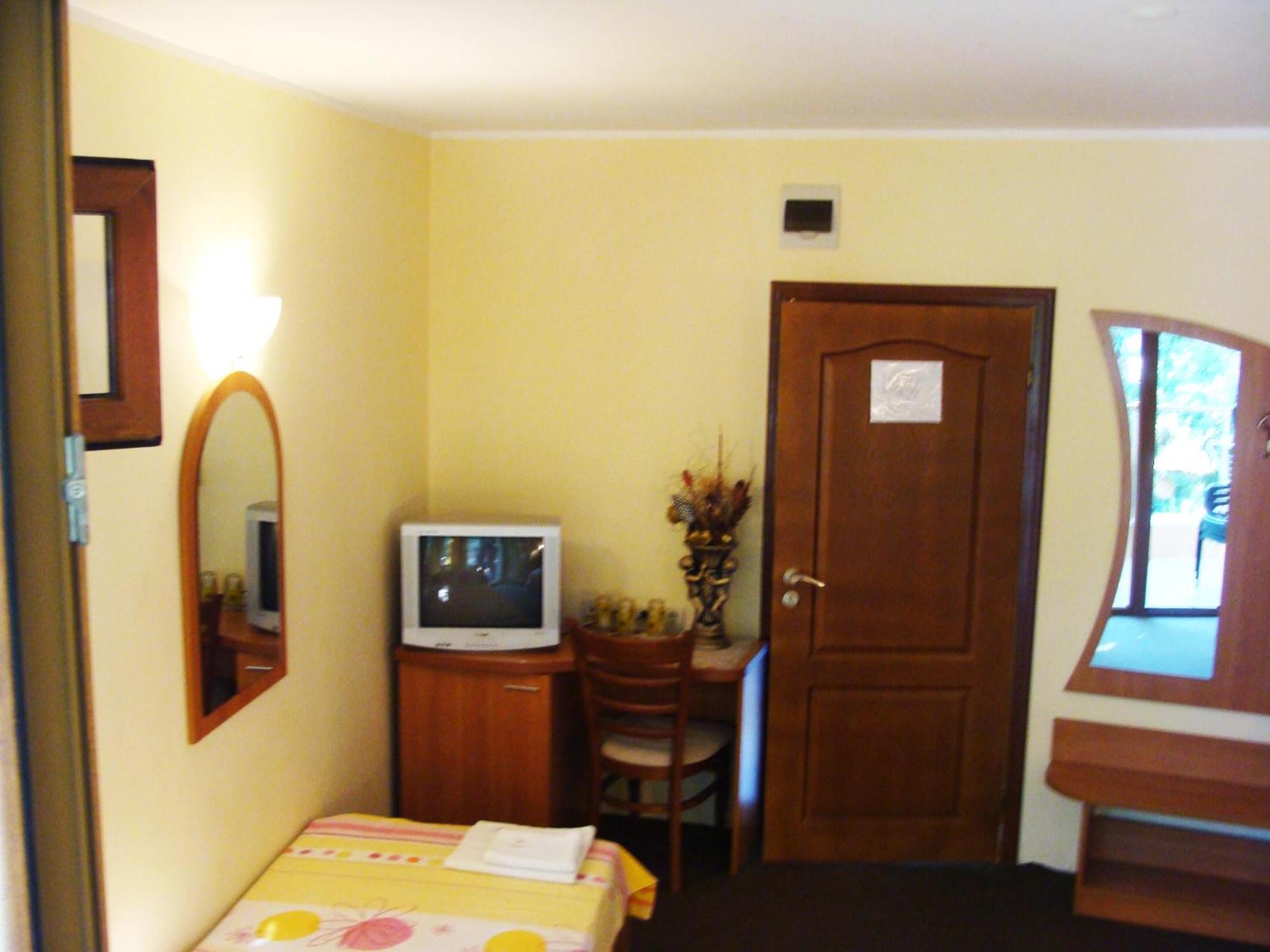 Sunny Paradise Family Hotel キテン 部屋 写真